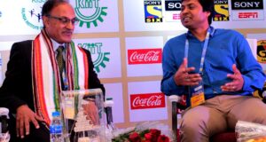 AIPS Asia secretary general Amjad Aziz Malik and India hockey icon Dilip Tirkey at the SJFI National Convention in Bhubaneswar on Sept 15, 2016.